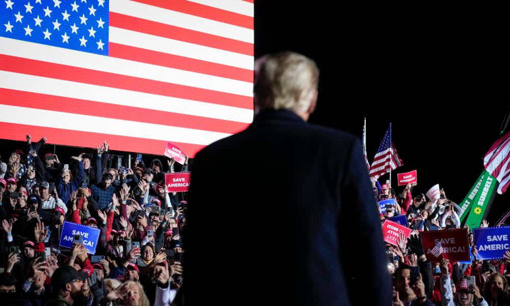 A campaign rally crowd with American flags in Ohio
